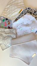 Load image into Gallery viewer, Christmas Dinner Bandana